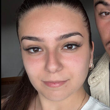 Babysitter in Les Clayes-sous-Bois: Céline