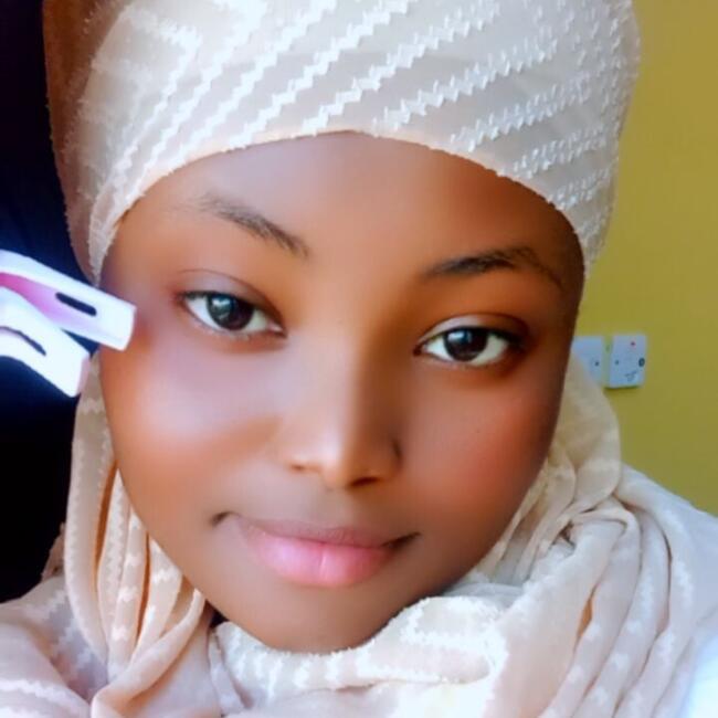 مربية أطفال في دبي: NABUKENYA