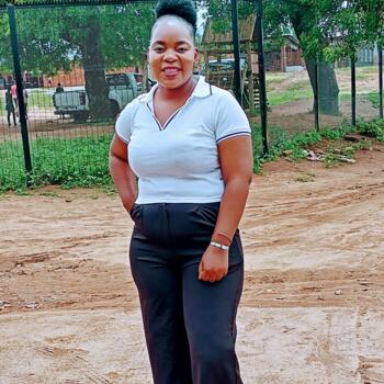 Babysitter in Hazyview: Nomthandazo