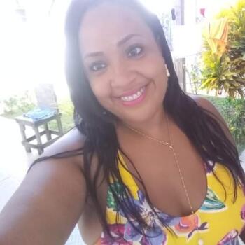 Babysitter in Salvador: Suelen