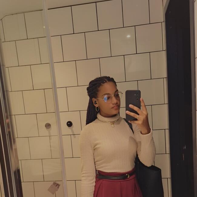 Babysitter in Villenave-d'Ornon: Aurély