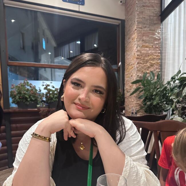 Babysitter in Plan-les-Ouates: Lenda