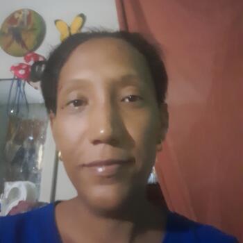Babysitter Bique: Ginela Rodriguez