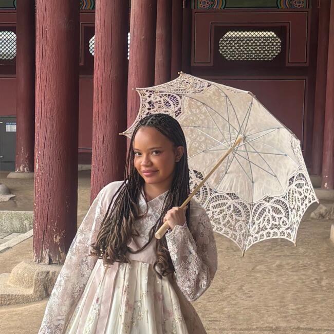 Babysitter in Montreal: Anae