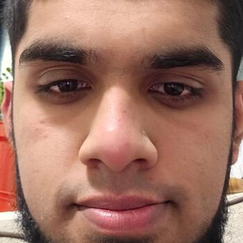 Babysitter Blackburn: Ismail