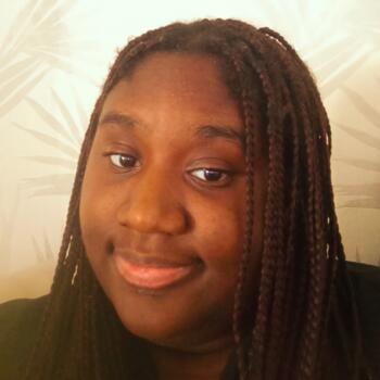 Babysitter in Rueil-Malmaison: Christina