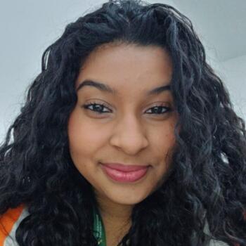 Babá em Anápolis: Debora