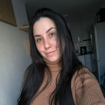 Babysitting job in Carvide: babysitting job Thaynara