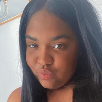 Nanny in Newark: Darimel