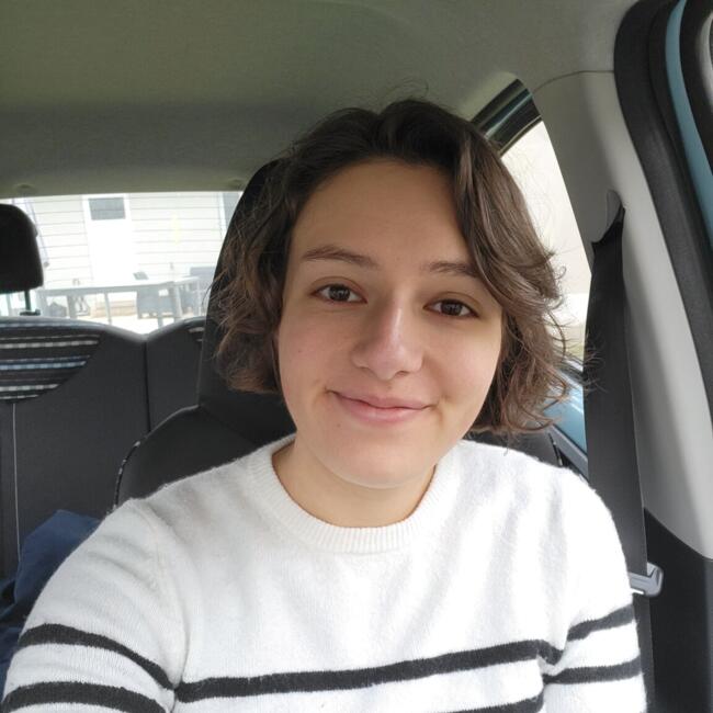 Babysitter in Thouars: Candice