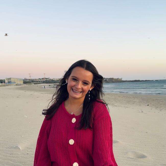 Babysitter em Porto: Bianca