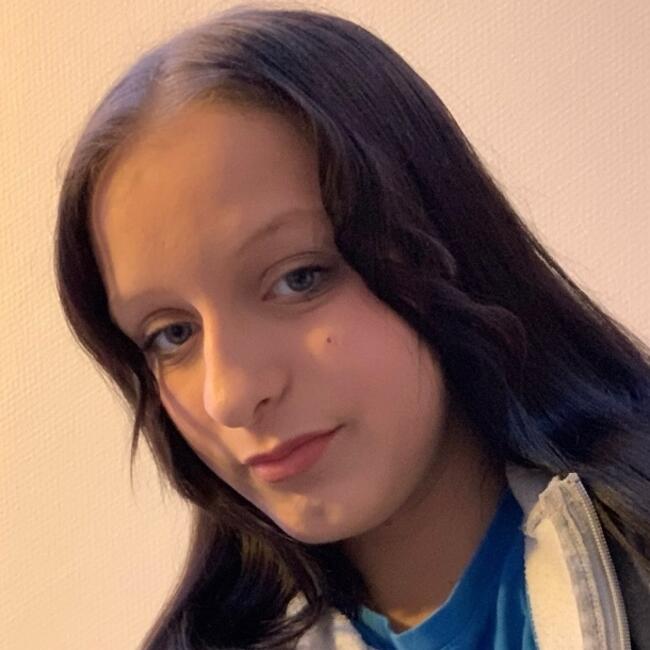 Babysitting job in Villefontaine: Estelle