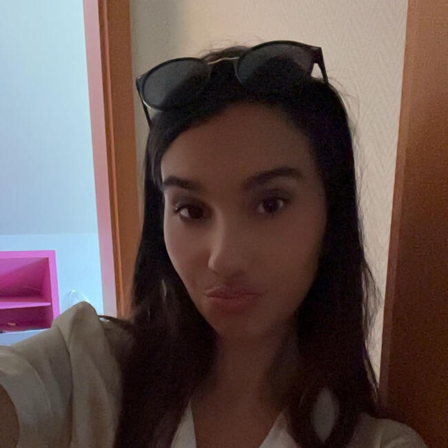 Babysitter in Saint-Nicolas (Wallonie): Lorena