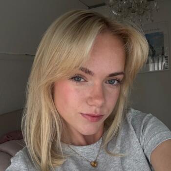 Oppas in Epse: Julia