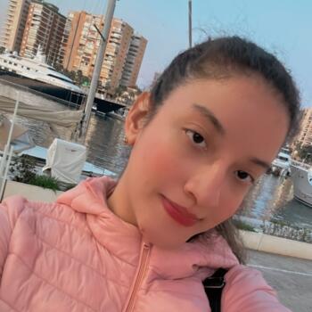 Babysitter in Fuengirola: Yanina