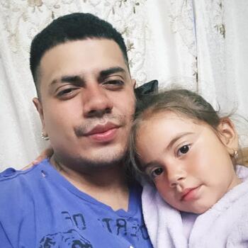 Babysitting job in Ciudad Nicolás Romero: babysitting job Hassan