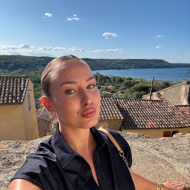 Babysitter in Villeneuve-lès-Avignon: Vanessa
