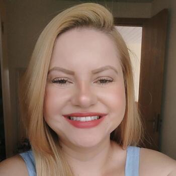 Babysitter in Curitiba: Flavia