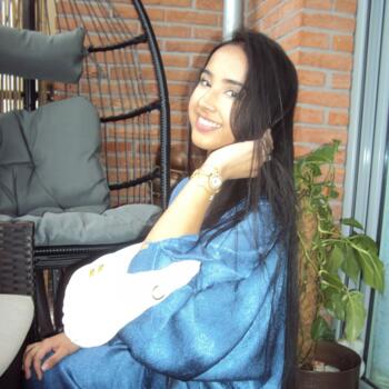 Babysitter in Paris: Shamiam