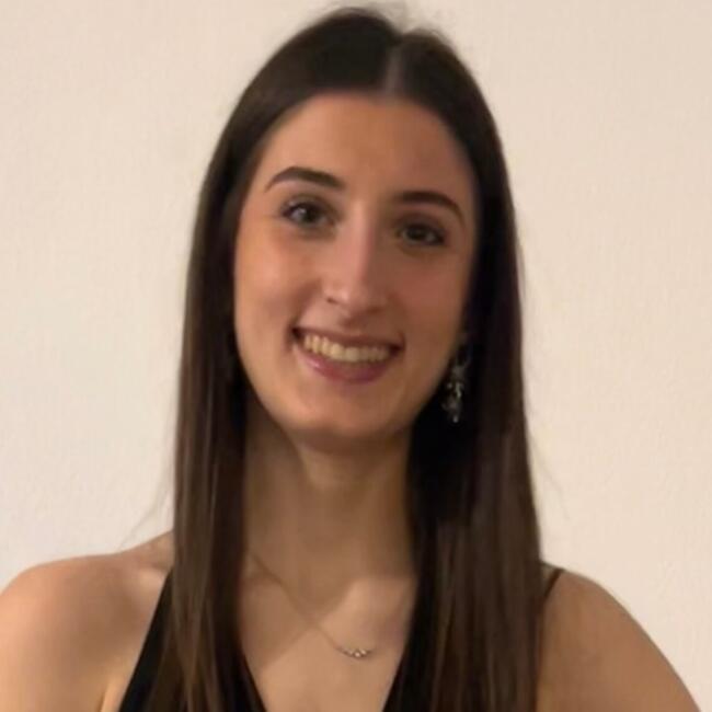 Babysitter in Aix-en-Provence: Stella