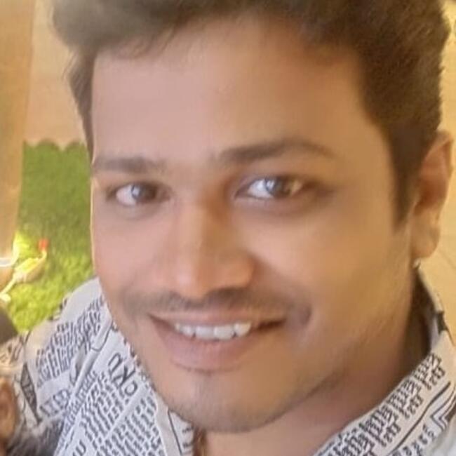 कोयंबतूर में बेबीसिटर: Parthiban