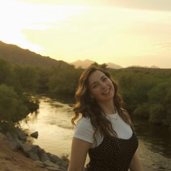 Babysitter in Mesa: Caitlyn