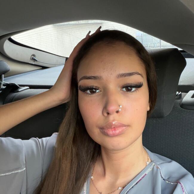 Babysitter in Viry-Châtillon: Safya
