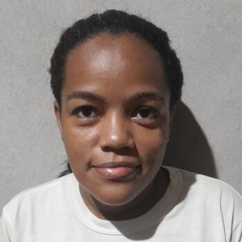 Babysitter São Luís: Valdirene