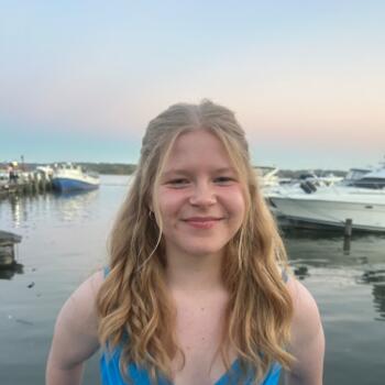 Babysitter Springfield (Virginia): Ella