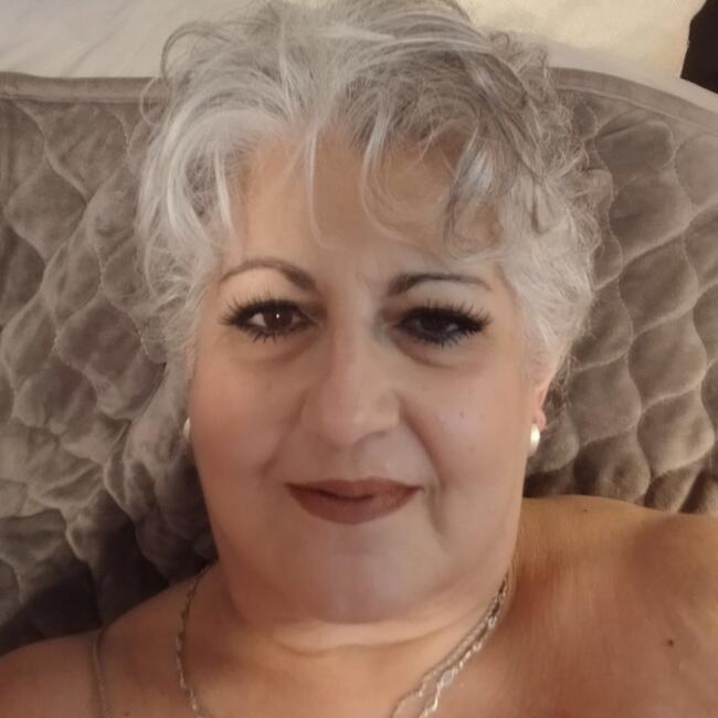 Babysitter in Phoenix: Anne