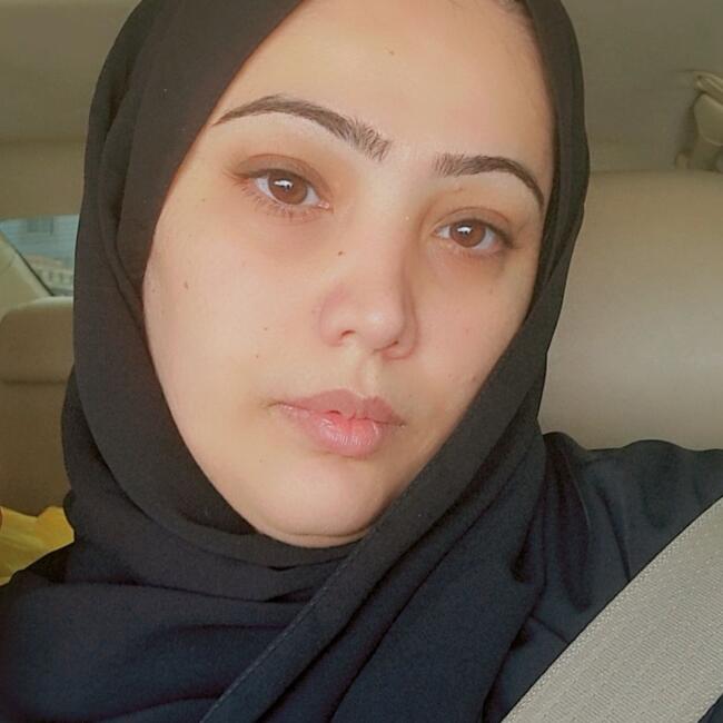 جليسة أطفال في عجمان: Umkareem