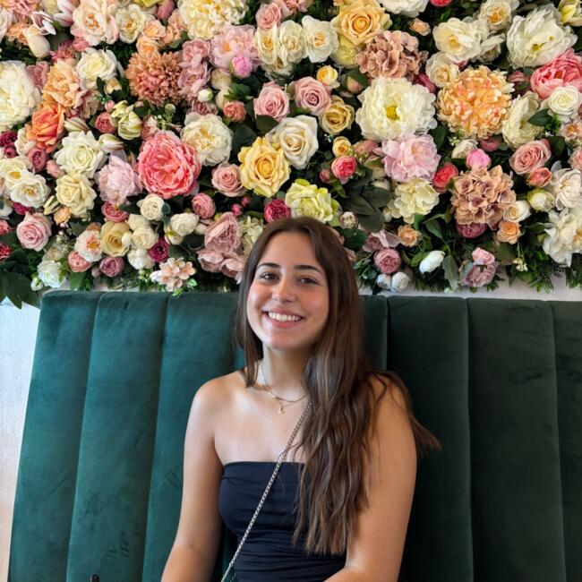 Babysitter in Girona: Laia