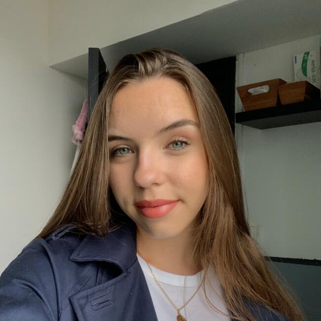 Babysitter in Valenciennes: Camille