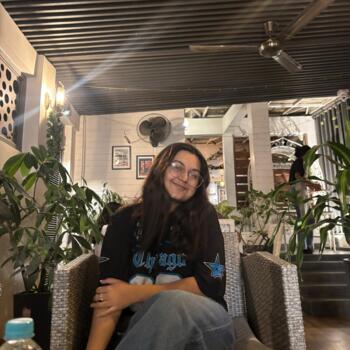 Babysitter Kolkata: Priyam