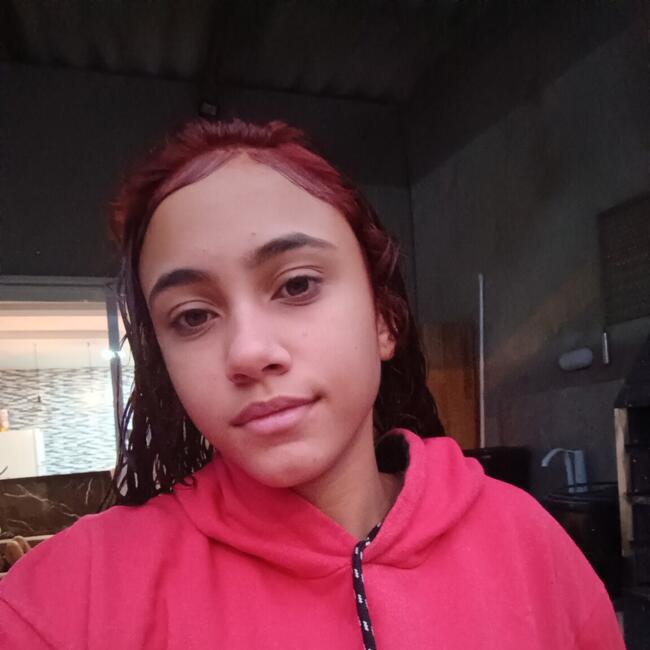 Babá em São Vicente: Analaura