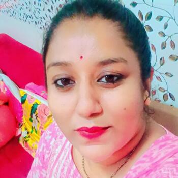 Babysitter Mumbai: Deepika