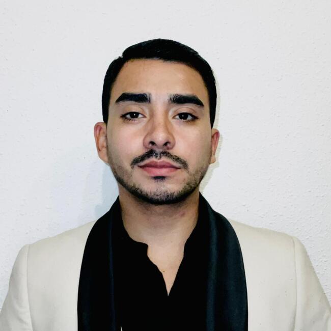 Babysitter in Barcelona: Eduan Humberto