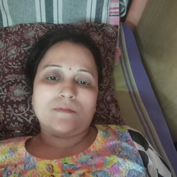 Babysitting job in New Delhi: babysitting job Meenakshi