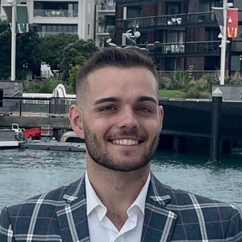 Babysitter in Auckland: Amos