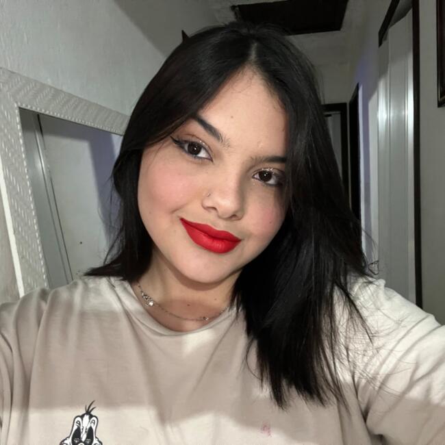 Emprego de babá em Itajaí: Vitoria