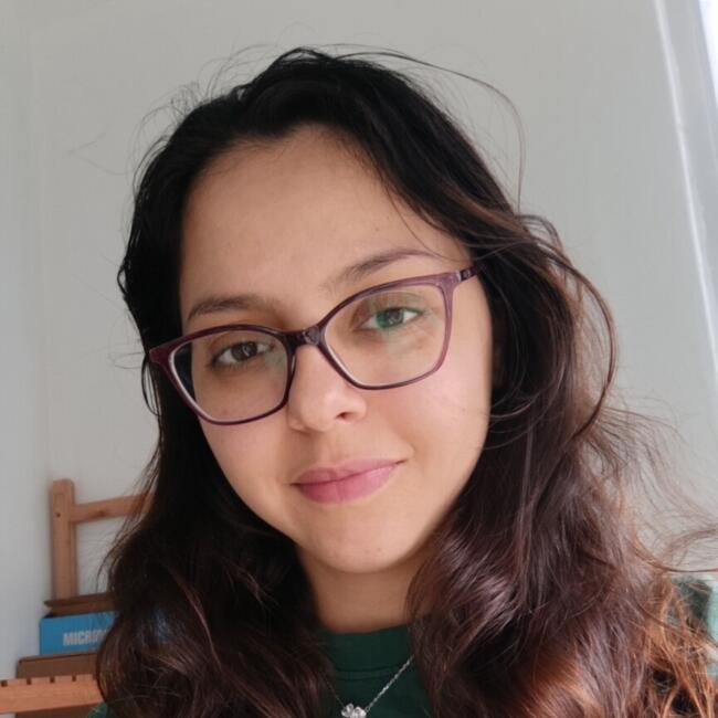 Babysitter in Porto: Valentina
