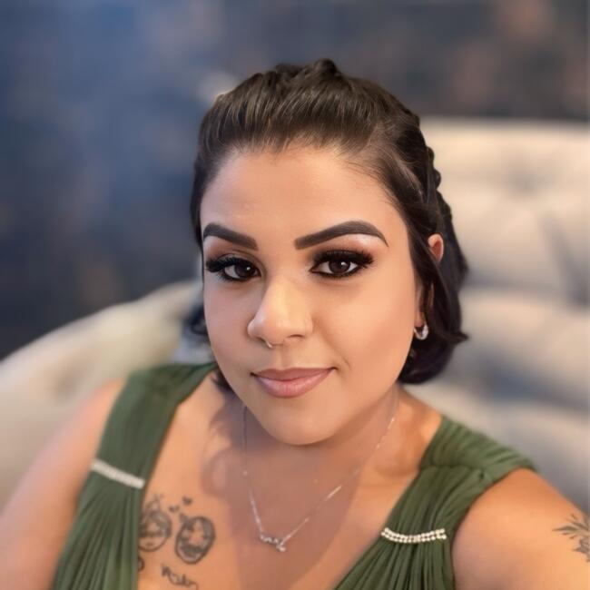 Babysitter in Chaves: HELLEN