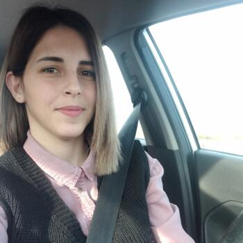 Δουλειά για babysitter στην περιοχή Αγλαντζιά: δουλειά φύλαξης παιδιών Linaki