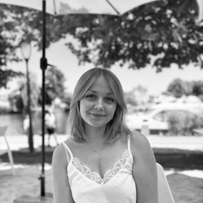 Babysitter in Dijon: Emeline