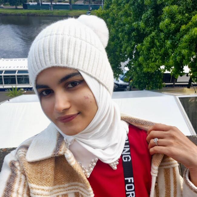 Babysitter in Brisbane: SAMIYYA