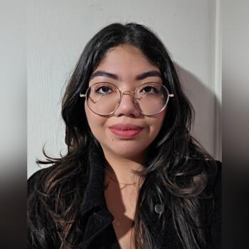 Babysitter Heredia: Sharon
