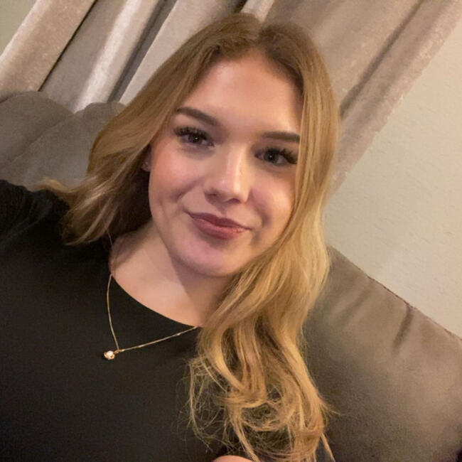 Babysitter in Waterford: Leona