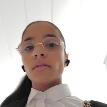 Babysitter Bobigny: Ines 