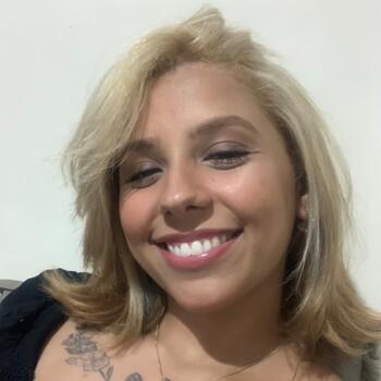 Babá em Rio de Janeiro: Larissa