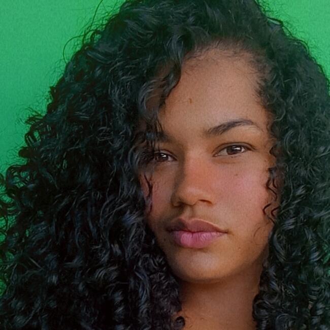 Babysitter in Indiaroba: Crislaine